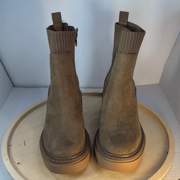 Universal Thread Tan/Kyrie Ankle Boots Size 8.5 NWT - Picture 1 of 9